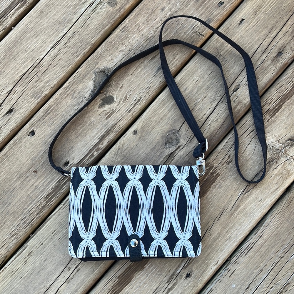 Thirty one bags crossbody purse